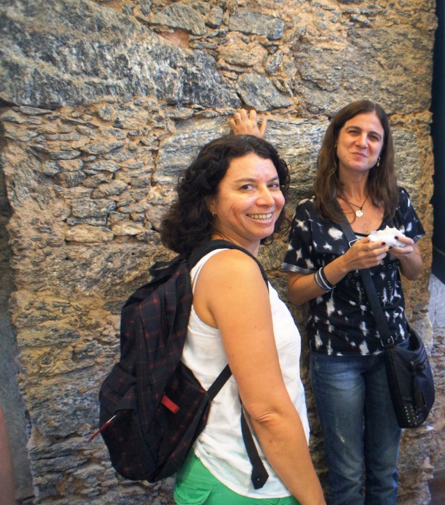 Eliane Sousa Silva, director of Redes da Maré, and Valéria Pero, researcher at IETS